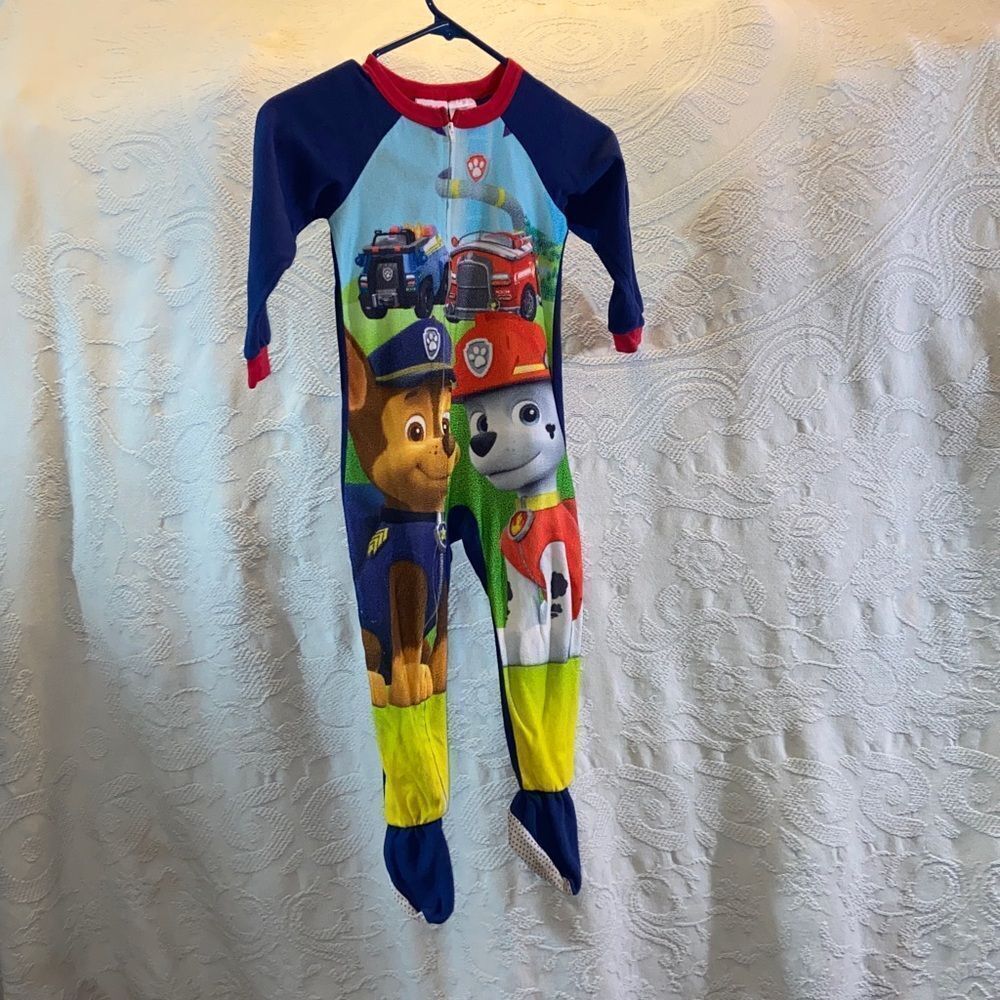 10/$50 Nickelodeon Red and Blue Pajama Top Size (4T)